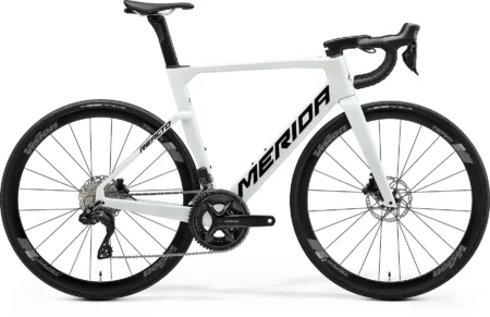 MERIDA REACTO 5000 IV1 (PEARL WHITE/BLACK)