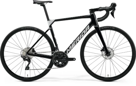 MERIDA SCULTURA 4000 V3 (METALLIC BLACK/GUNMETAL GREY)